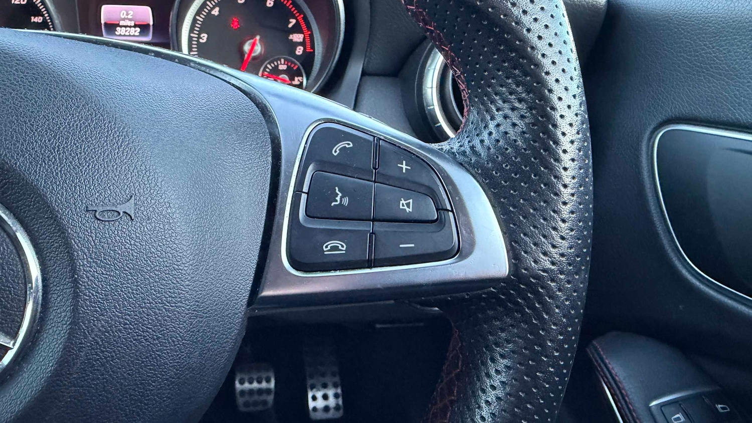 Used Mercedes-Benz CLA for sale - 77859401: Photo 18