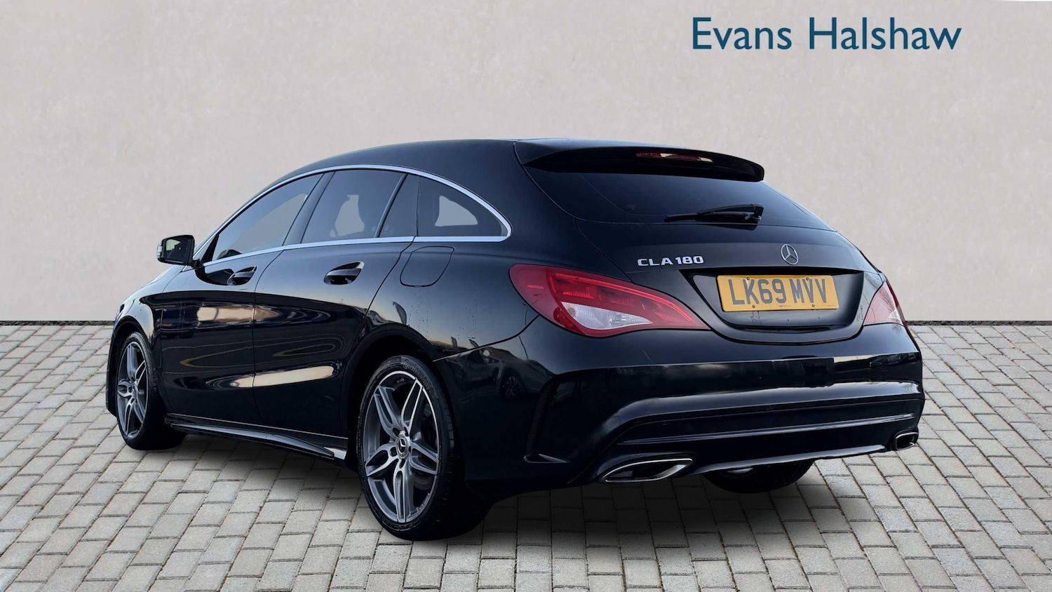 Used Mercedes-Benz CLA for sale - 77859401: Photo 2