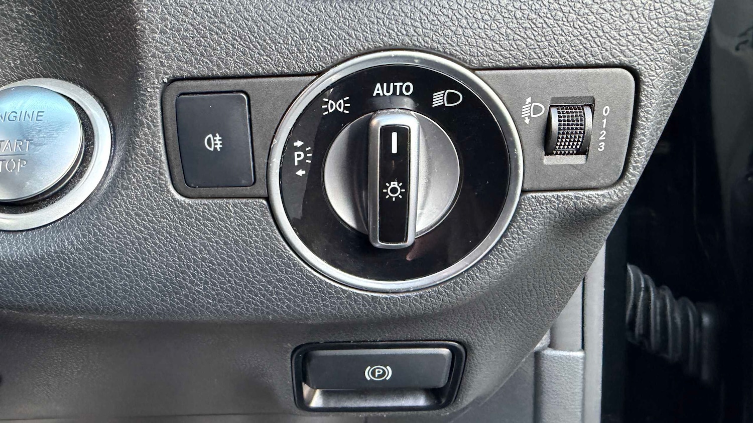 Used Mercedes-Benz CLA for sale - 77859401: Photo 20