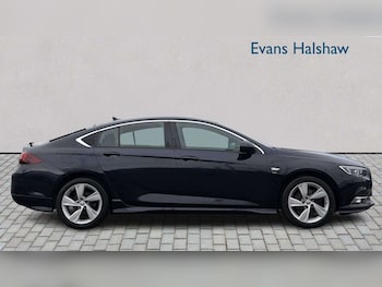 Used Vauxhall Insignia 2018 for sale - 77858820: Photo