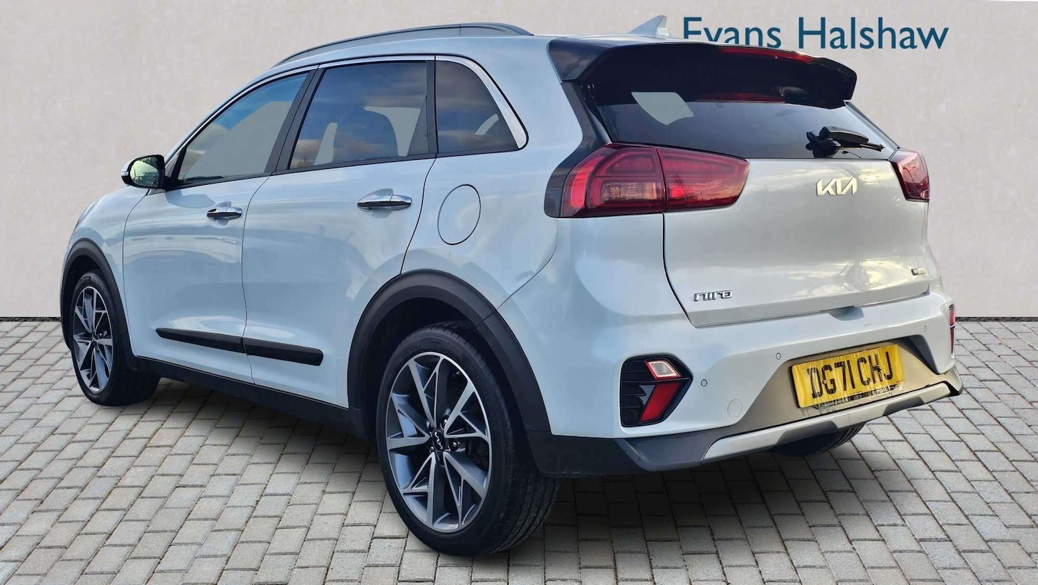 Used Kia Niro 2021 for sale - 78063862: Photo 2