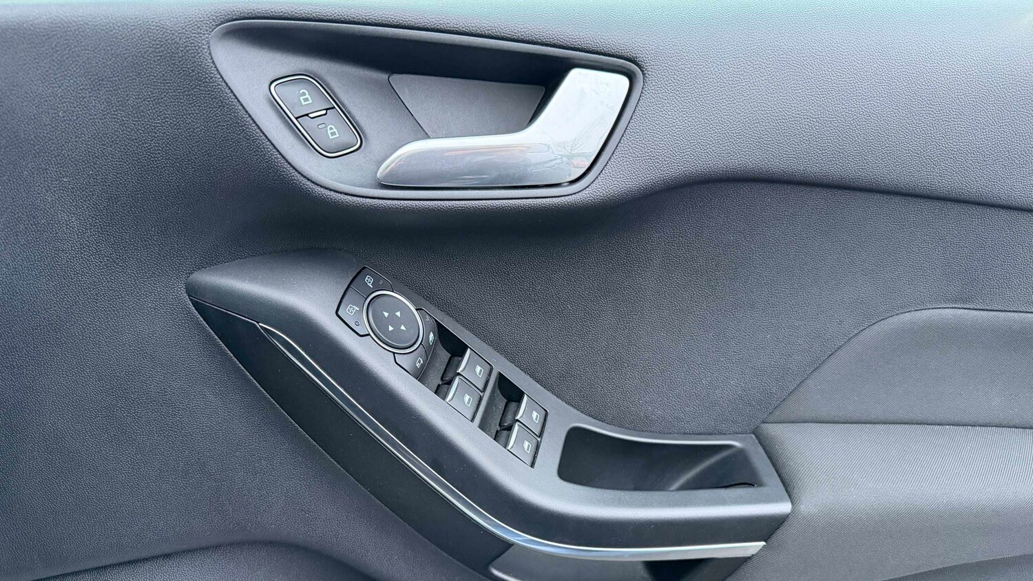 Used Ford Fiesta for sale - 77860591: Photo 24