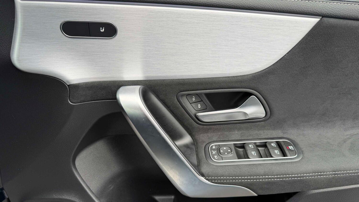 Used Mercedes-Benz A-Class for sale - 77856927: Photo 23