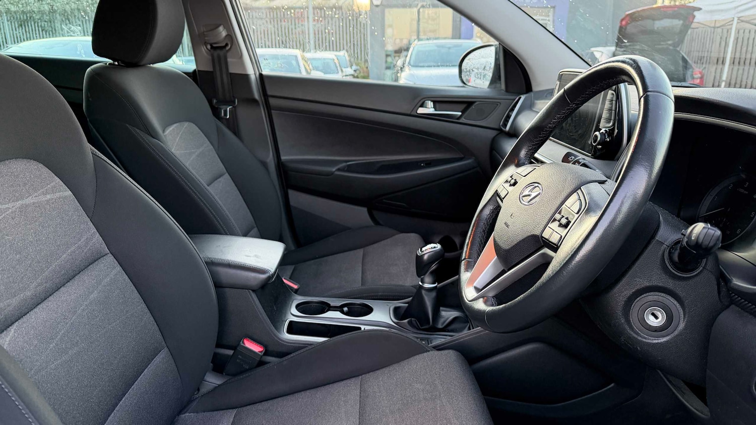 Used Hyundai TUCSON for sale - 77860956: Photo 3