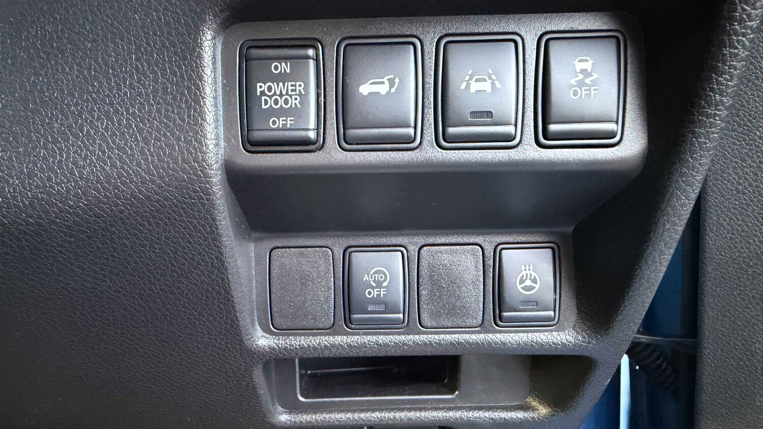 Used Nissan X-Trail for sale - 77860596: Photo 22