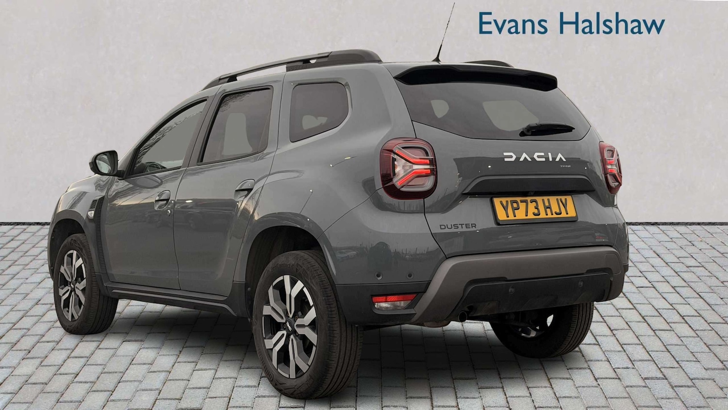 Used Dacia Duster 2023 for sale - 77983265: Photo 2