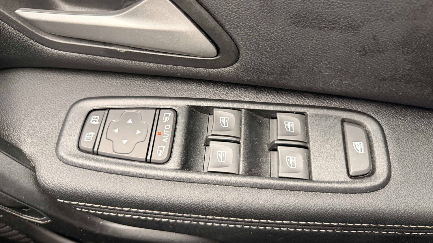 Used Dacia Duster 2023 for sale - 77983265: Photo 25