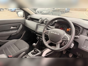 Used Dacia Duster 2023 for sale - 77983265: Photo