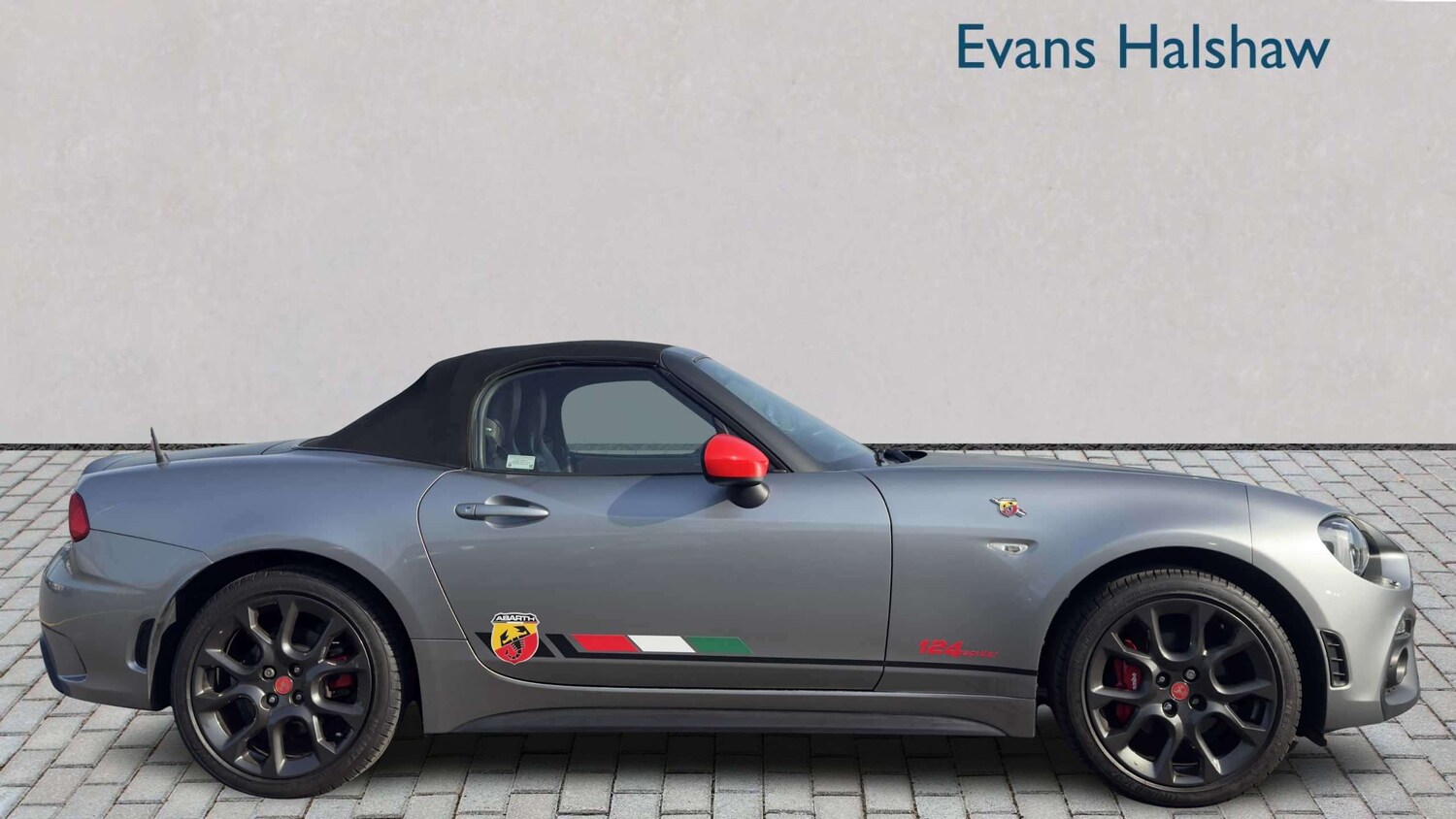 Used Abarth 124 Spider 2016 for sale - 78221242: Photo 8