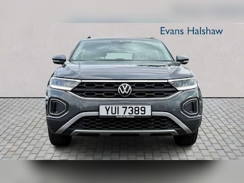 Used Volkswagen T-Roc 2023 for sale - 78949545: Photo
