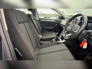 Used Volkswagen T-Roc 2023 for sale - 78949545: Photo