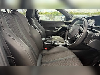 Used Peugeot 2008 2023 for sale - 78925373: Photo
