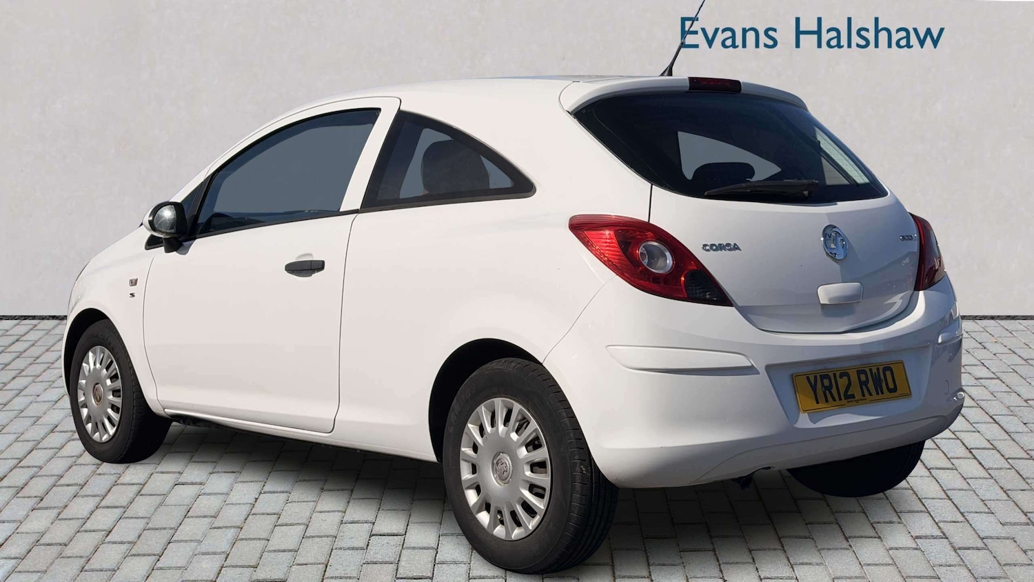 Used Vauxhall Corsa 2012 for sale - 78052070: Photo 2