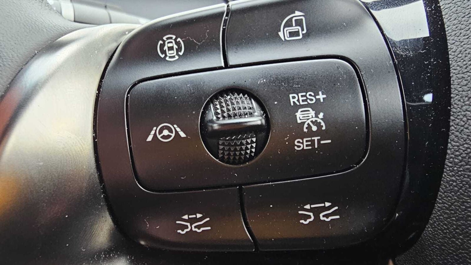 Used Nissan Juke for sale - 77860595: Photo 11