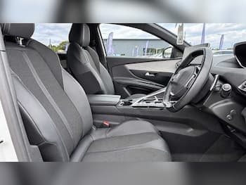 Used Peugeot 5008 2023 for sale - 79825495: Photo