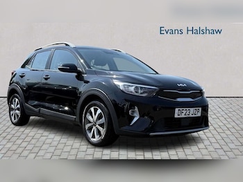 Used Kia Stonic 2023 for sale - 79028021: Photo