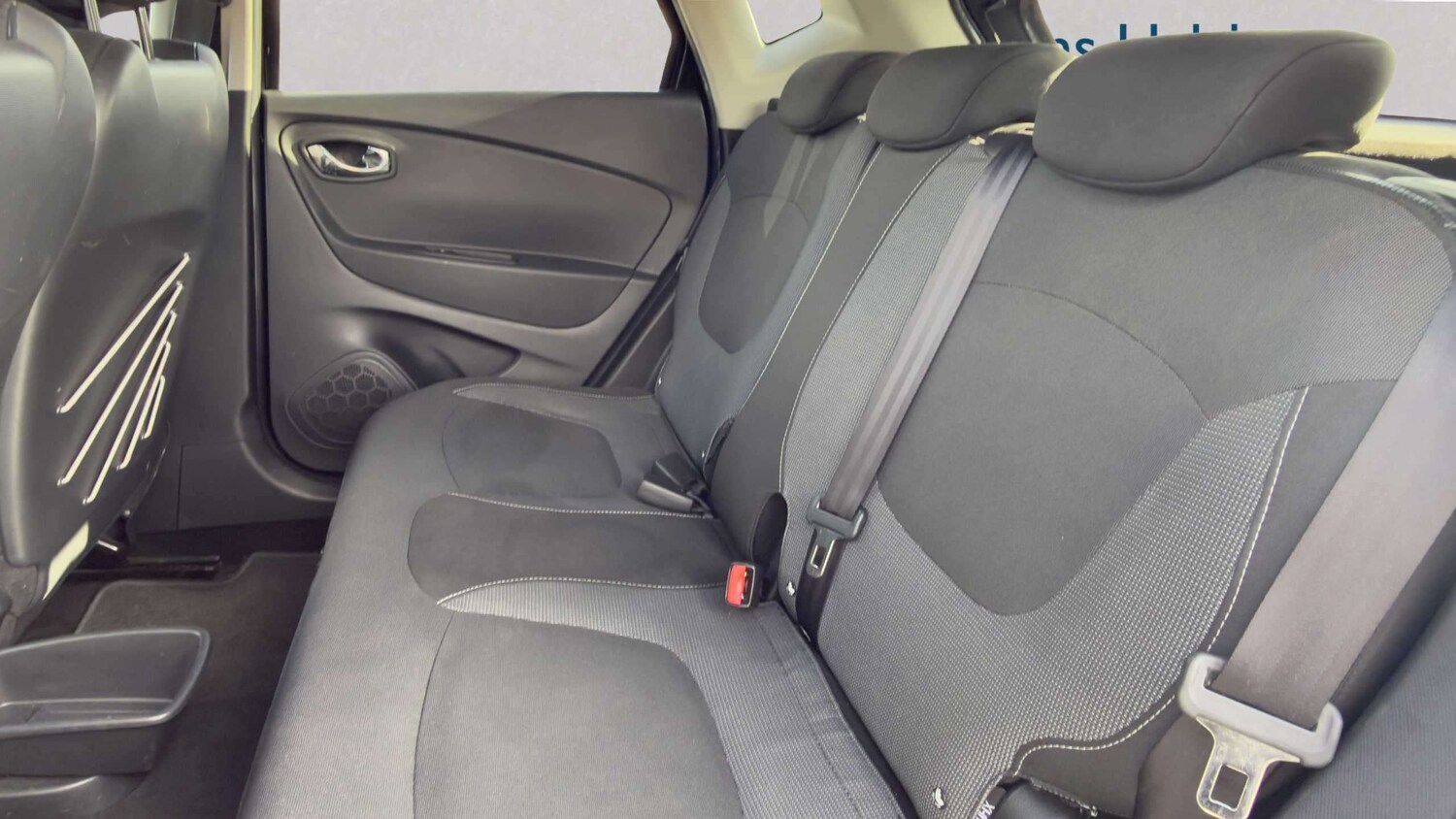 Used Renault Captur 2015 for sale - 78209125: Photo 11