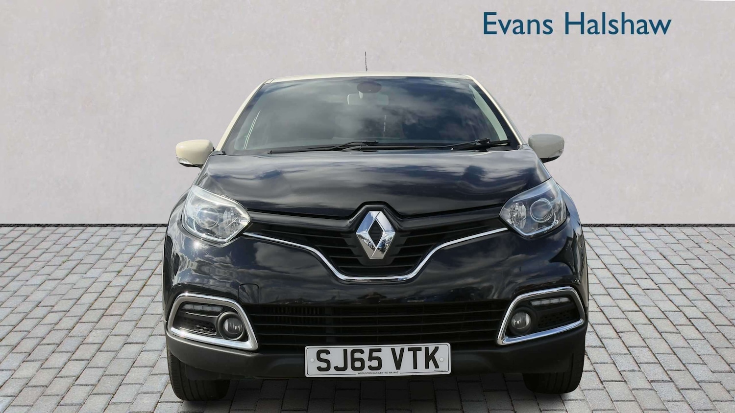 Used Renault Captur 2015 for sale - 78209125: Photo 2