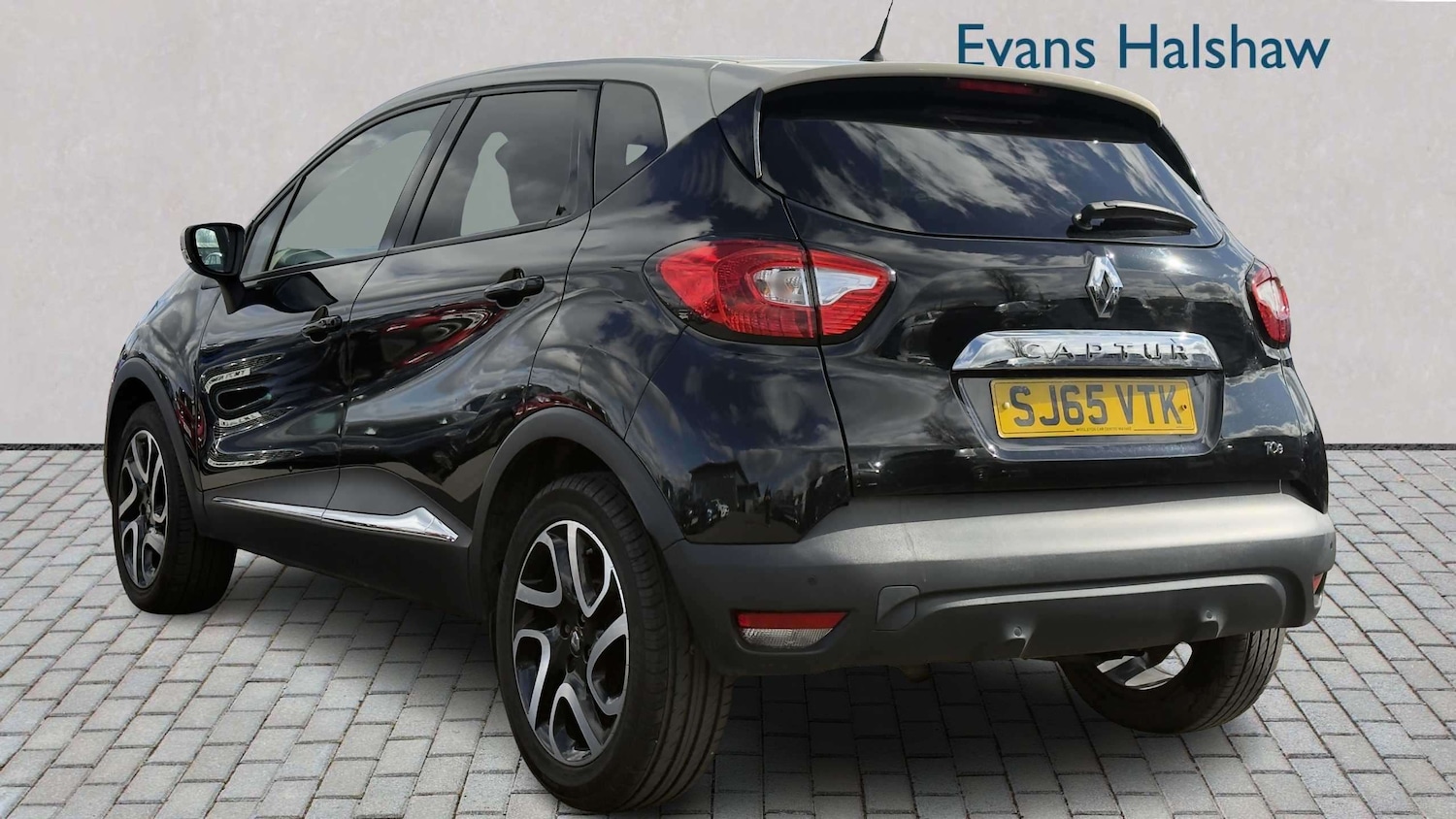 Used Renault Captur 2015 for sale - 78209125: Photo 3