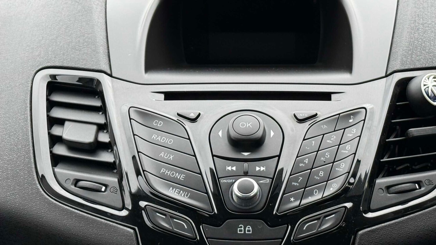 Used Ford Fiesta for sale - 78104125: Photo 18