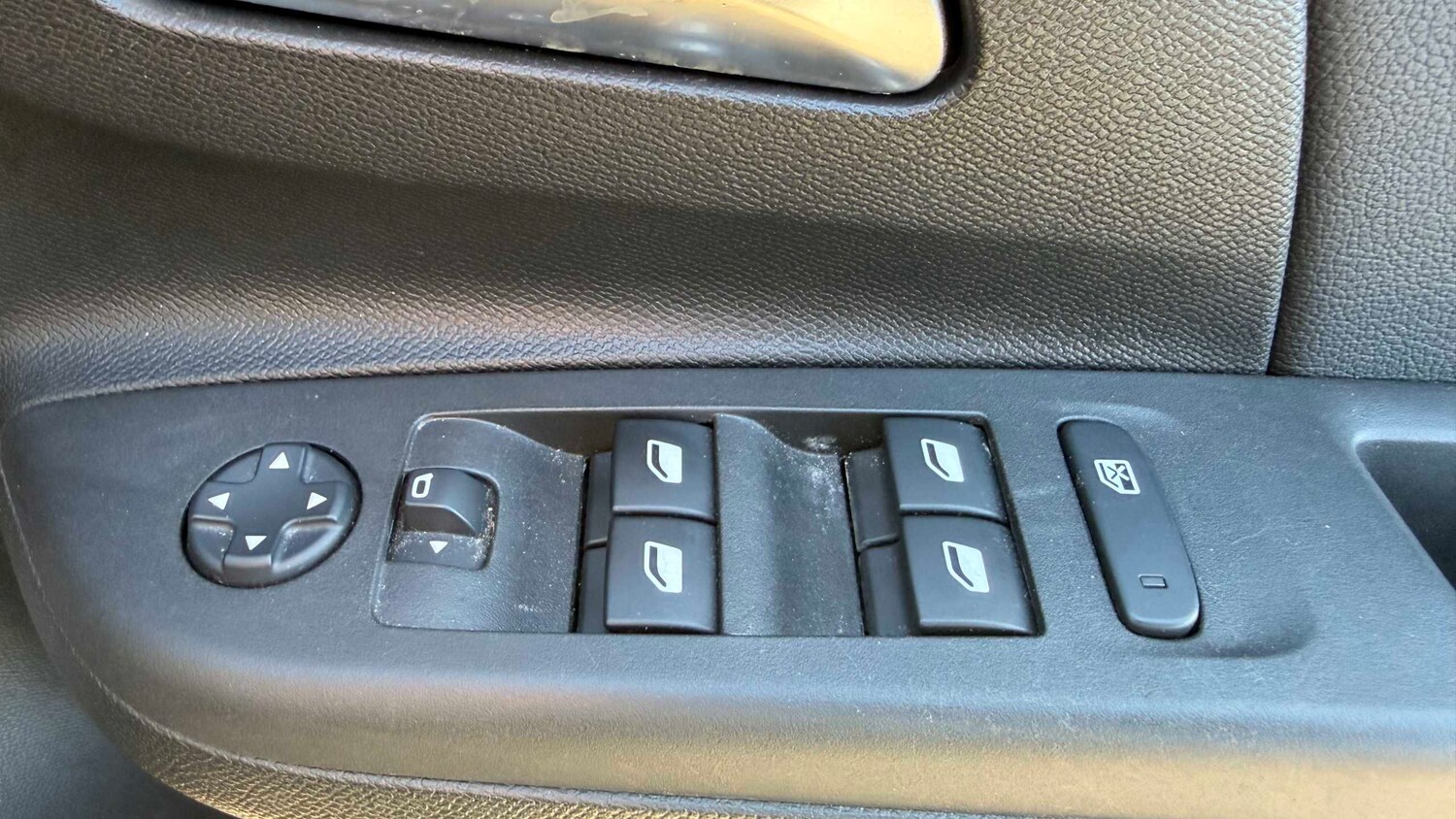 Used Vauxhall Corsa for sale - 77861933: Photo 24