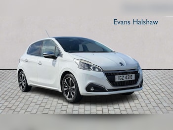 Used Peugeot 208 2017 for sale - 78970238: Photo