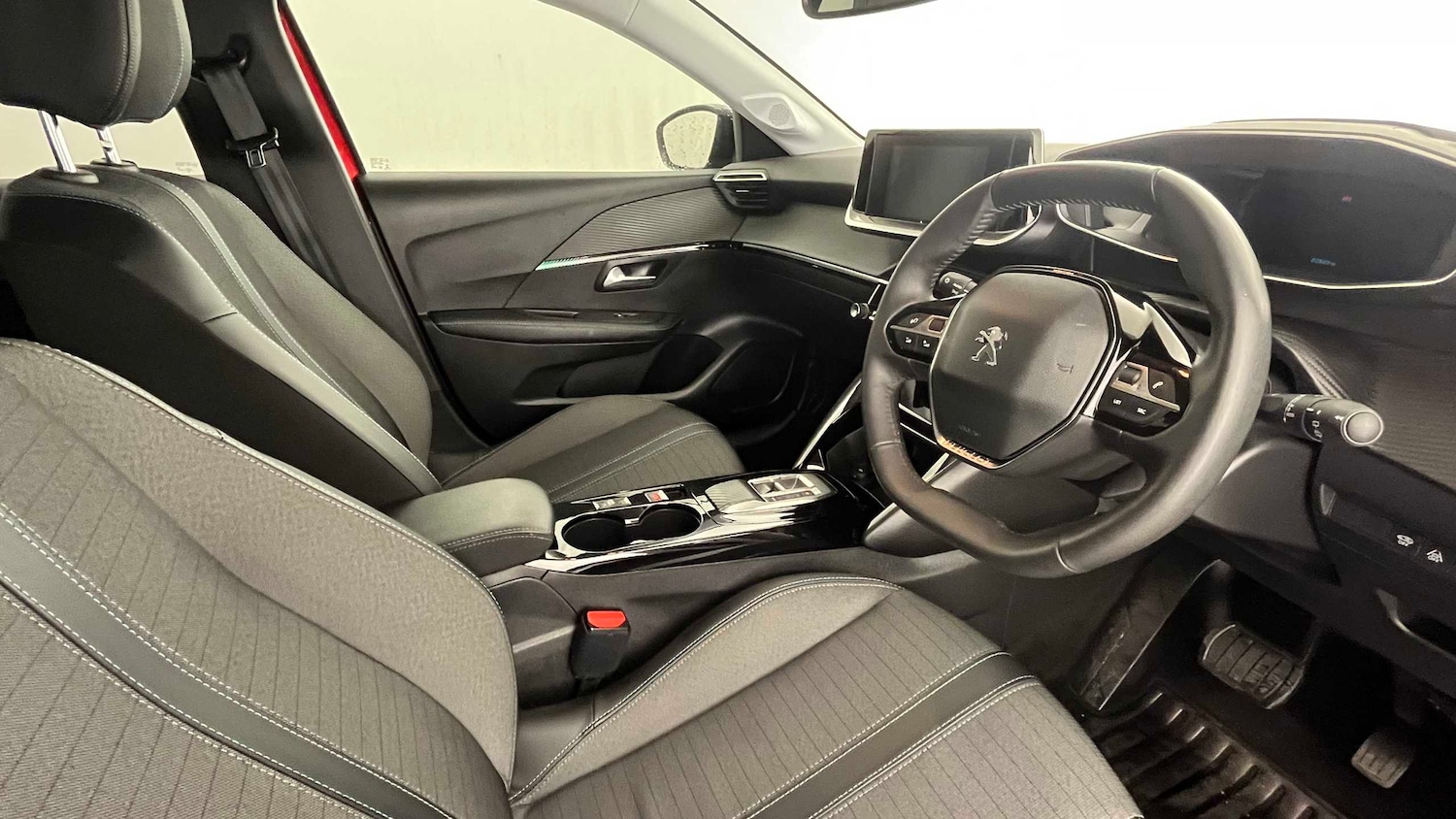 Used Peugeot 208 for sale - 77860608: Photo 3