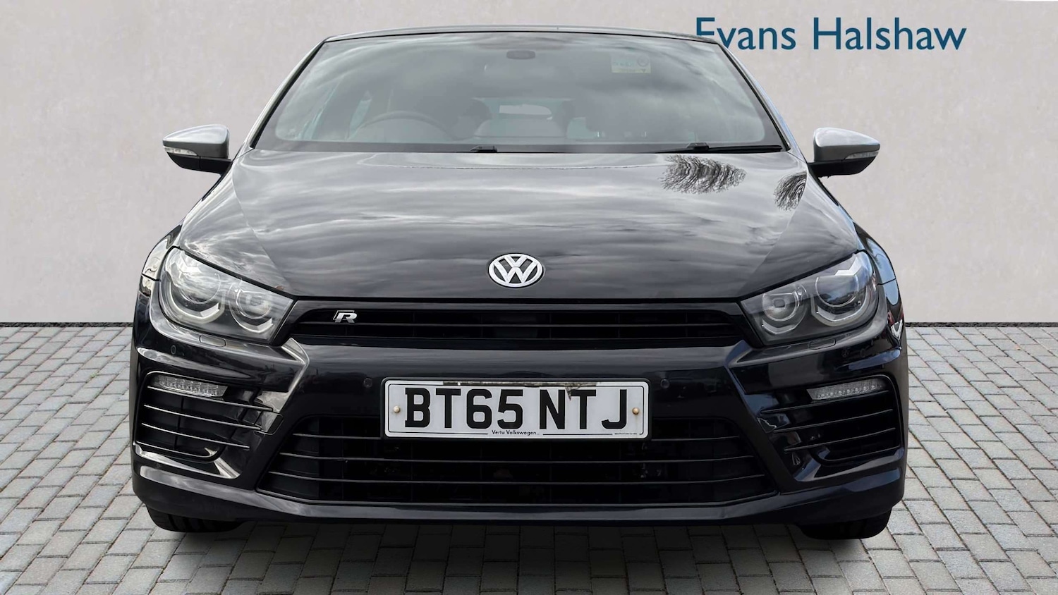 Used Volkswagen Scirocco 2015 for sale - 77857970: Photo 2