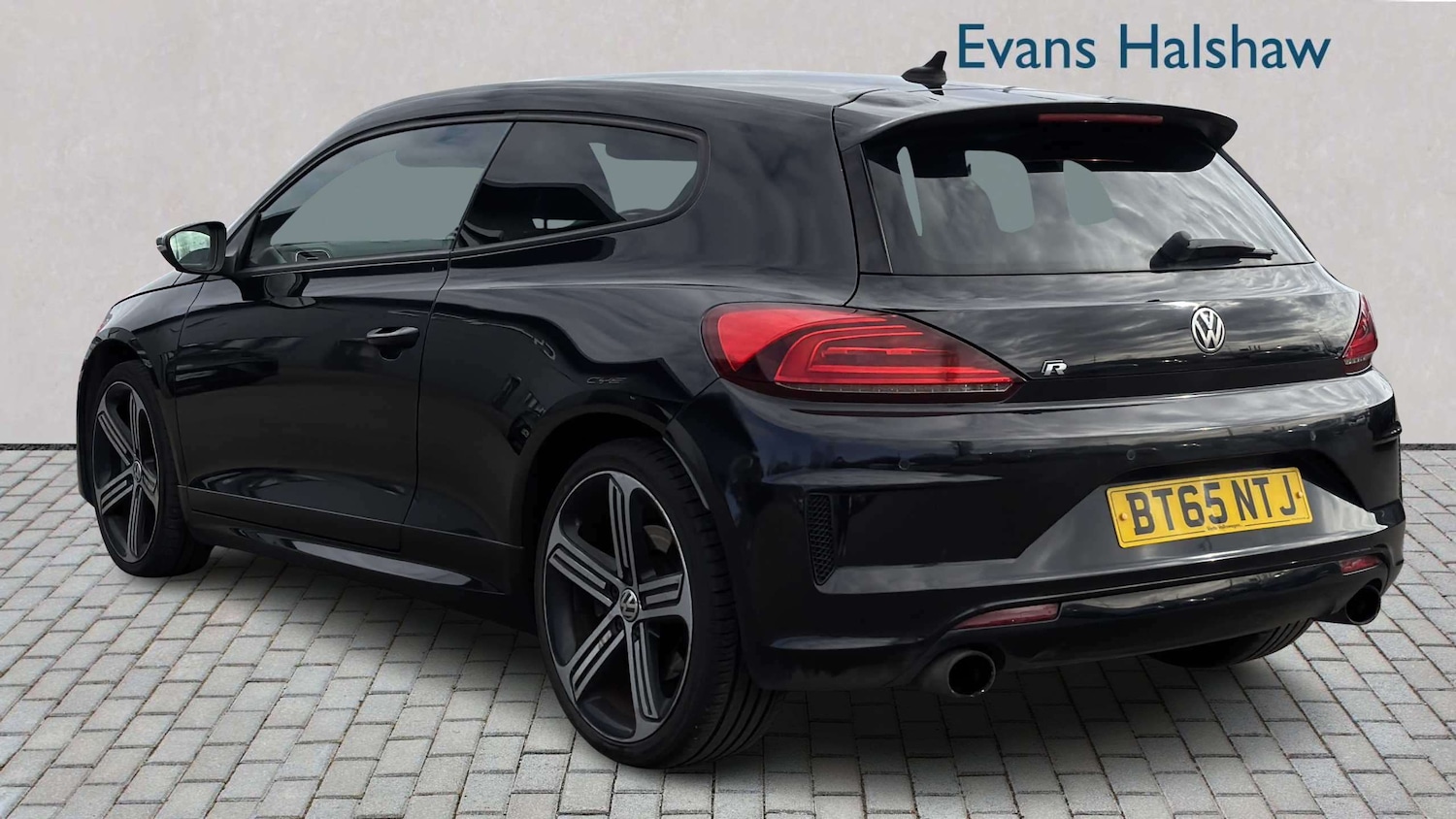 Used Volkswagen Scirocco 2015 for sale - 77857970: Photo 5