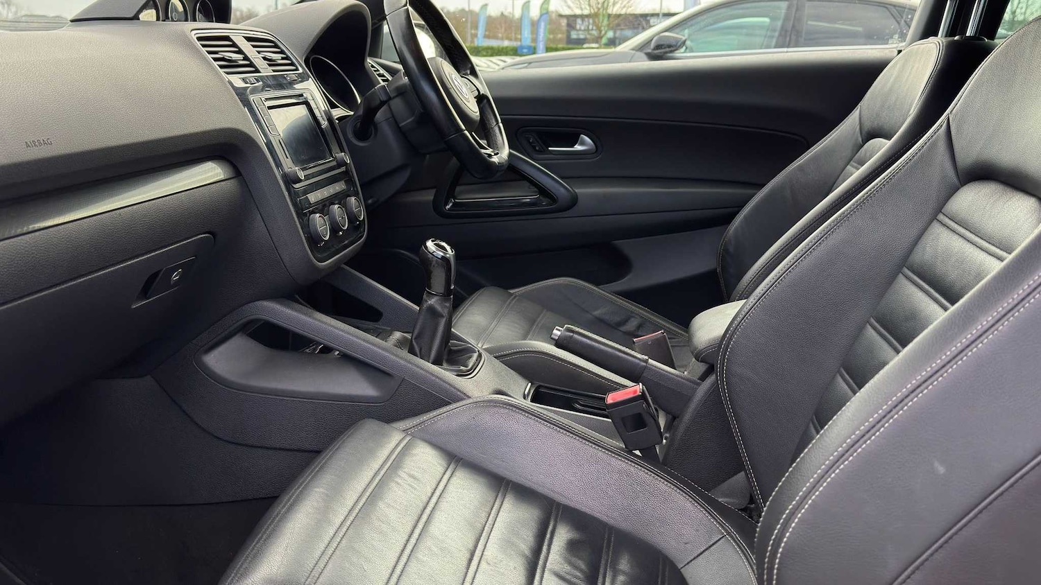 Used Volkswagen Scirocco 2015 for sale - 77857970: Photo 9