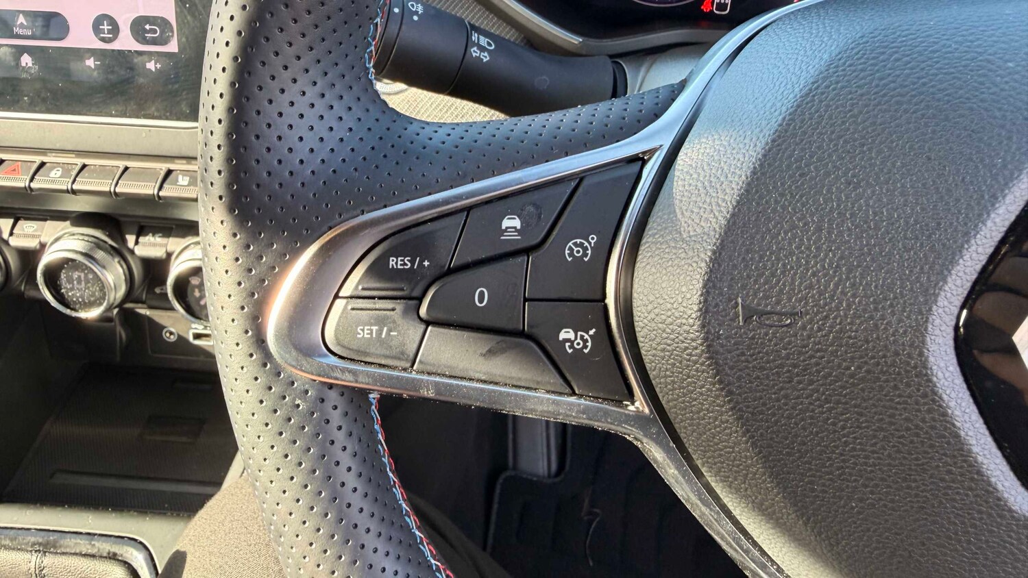 Used Renault Clio 2024 for sale - 77859517: Photo 21