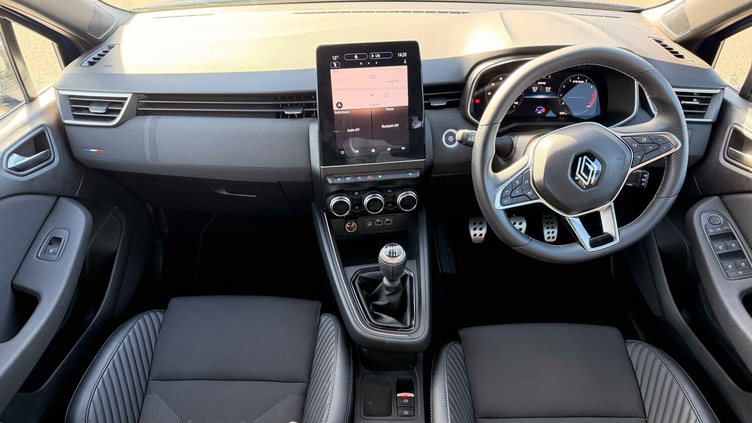 Used Renault Clio 2024 for sale - 77859517: Photo 8