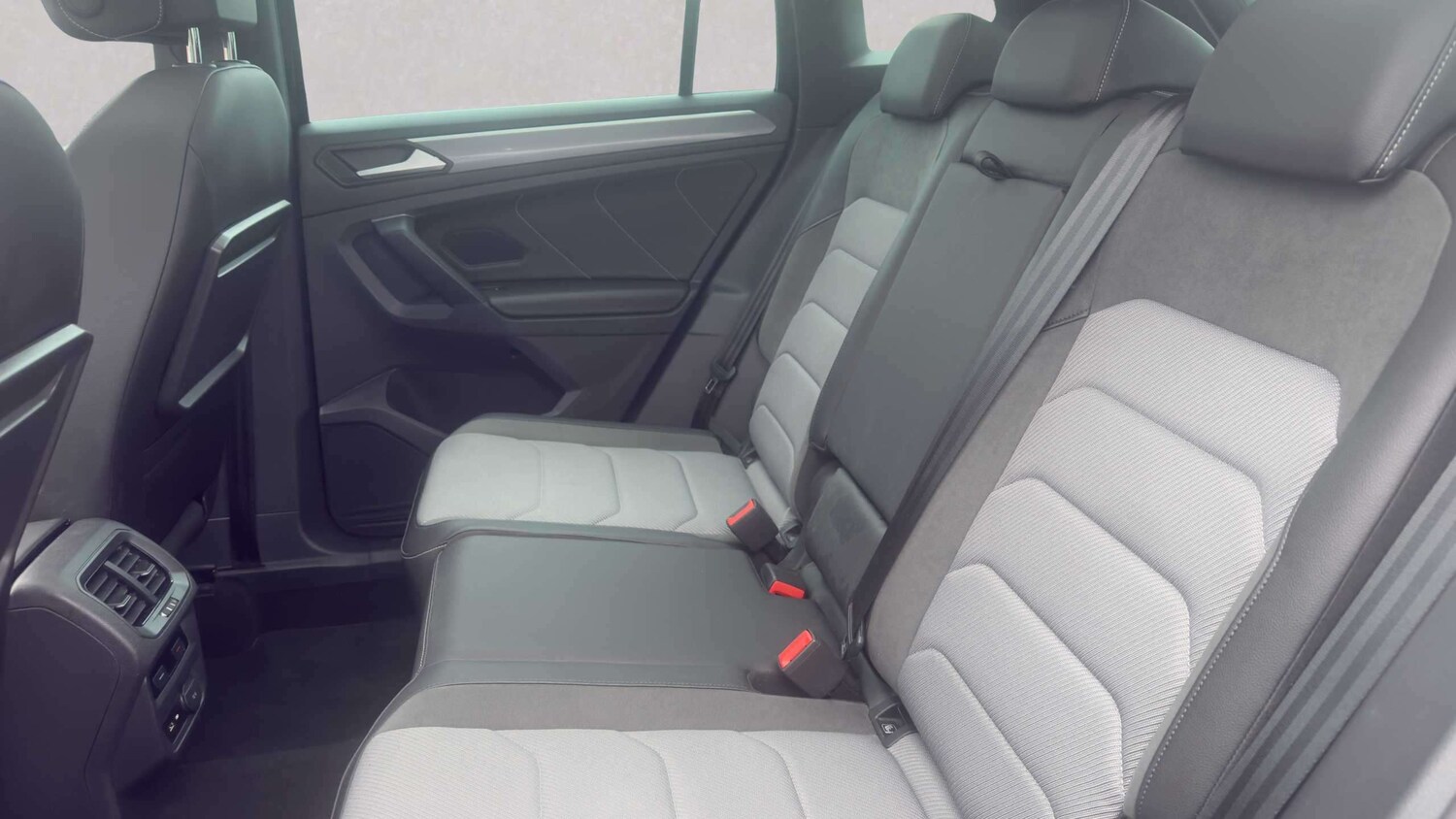 Used Volkswagen Tiguan for sale - 77858878: Photo 14