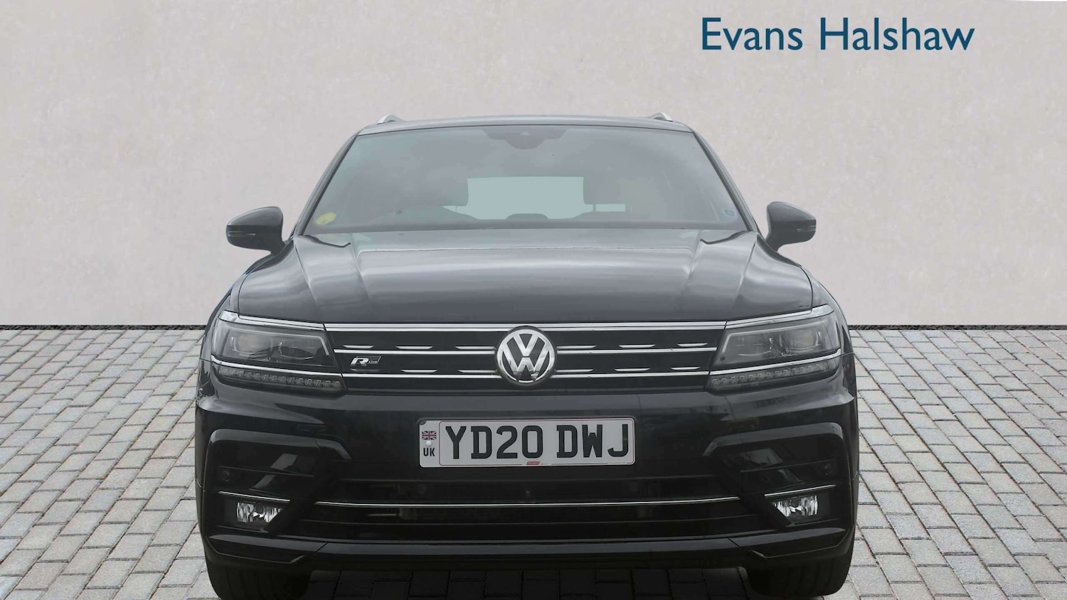 Used Volkswagen Tiguan for sale - 77858878: Photo 2