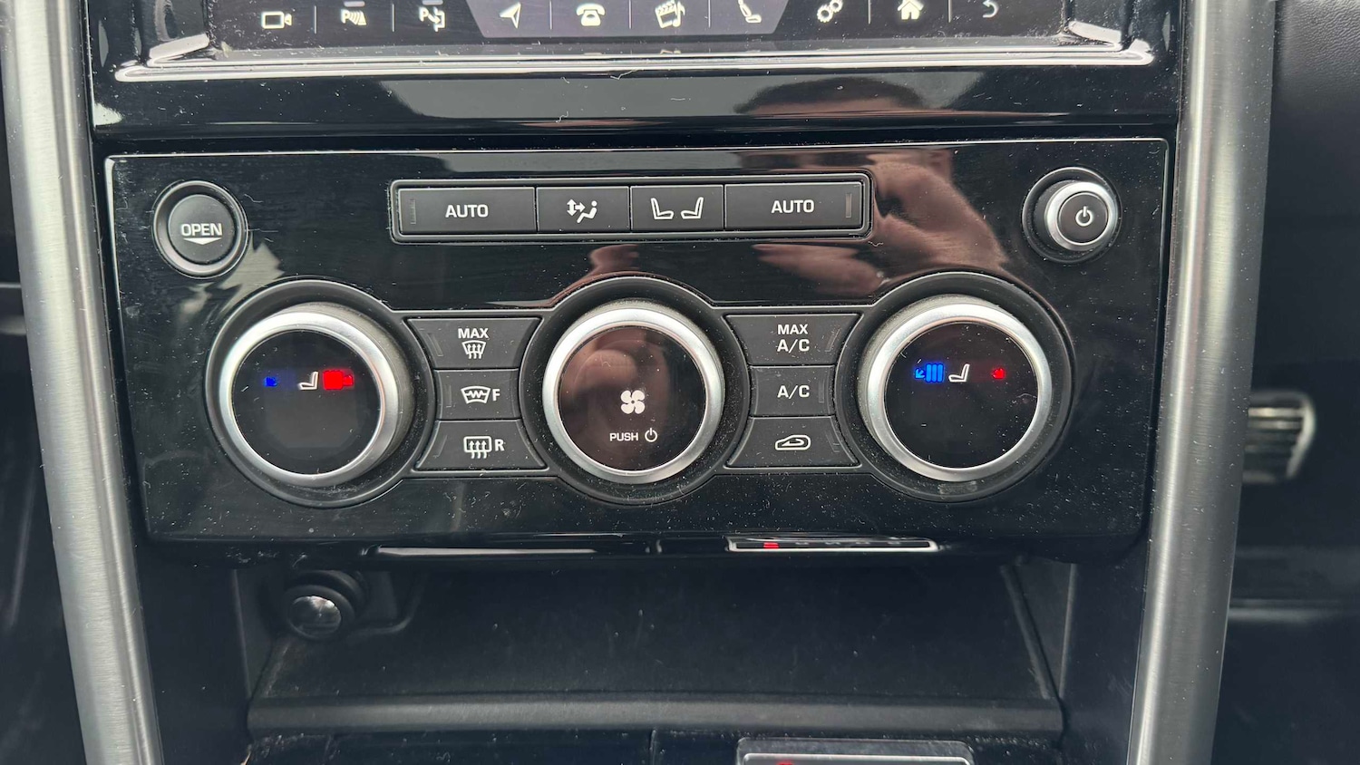 Used Land Rover Discovery 2019 for sale - 77960628: Photo 23