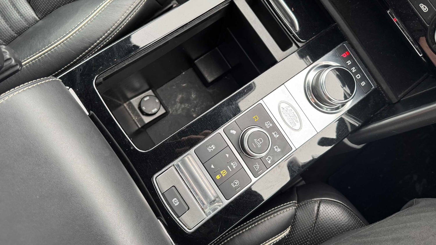 Used Land Rover Discovery 2019 for sale - 77960628: Photo 25