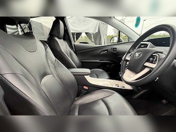 Used Toyota Prius 2016 for sale - 78639151: Photo