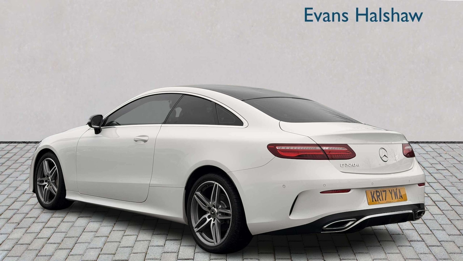 Used Mercedes-Benz E Class 2017 for sale - 78187922: Photo 2