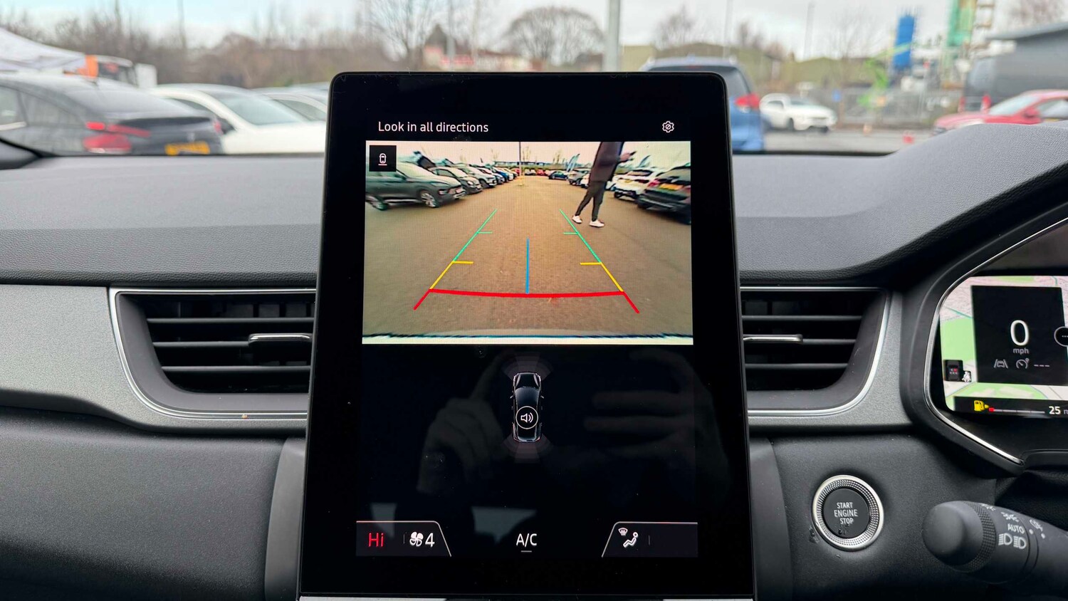 Used Renault Captur for sale - 77860390: Photo 14