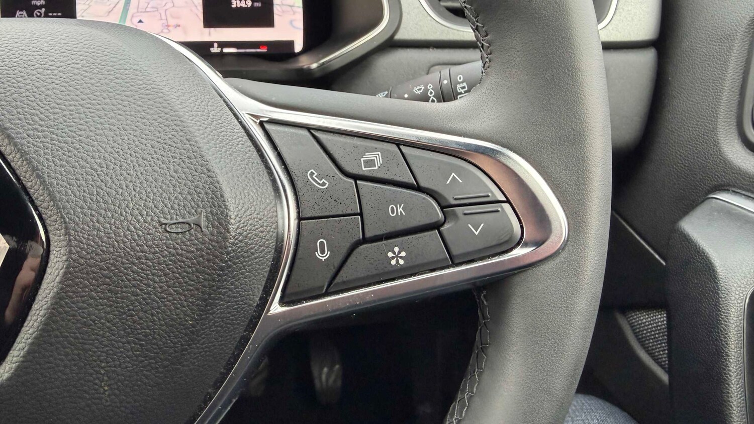 Used Renault Captur for sale - 77860390: Photo 20