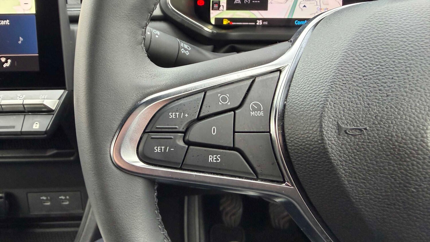 Used Renault Captur for sale - 77860390: Photo 21