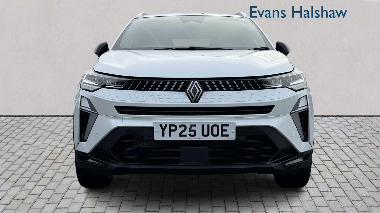 Used Renault Captur for sale - 77860390: Photo 4