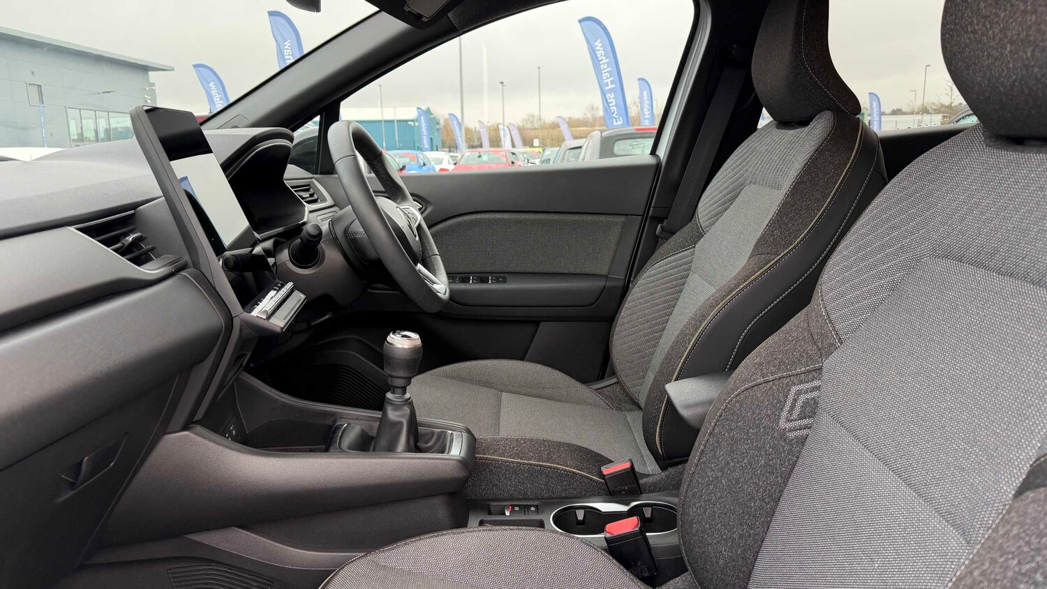 Used Renault Captur for sale - 77860390: Photo 9