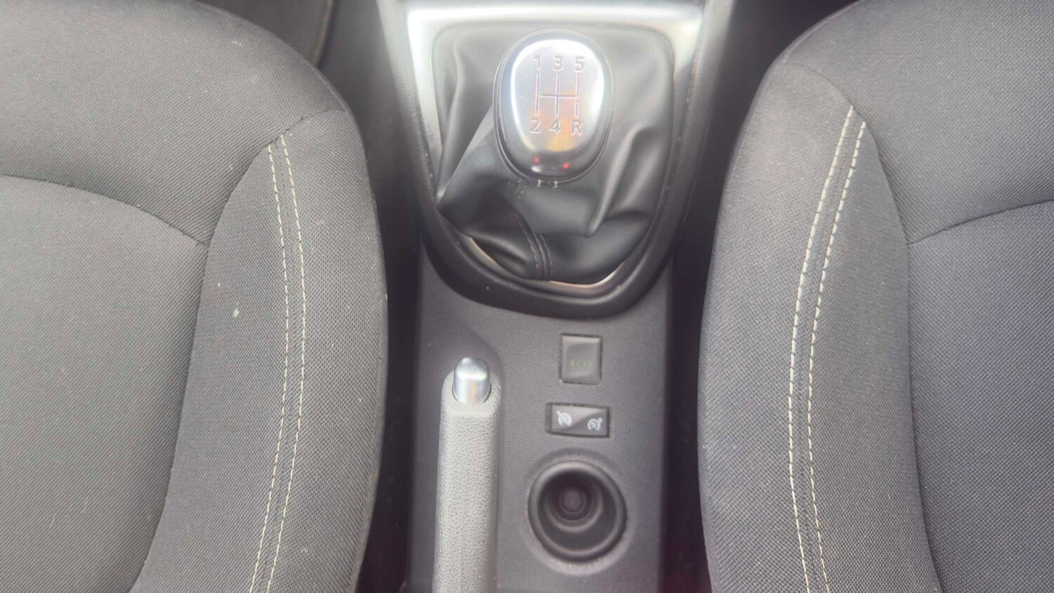 Used Renault Captur for sale - 77862493: Photo 11