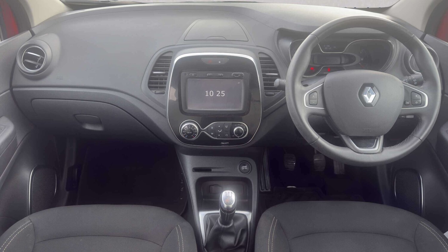 Used Renault Captur for sale - 77862493: Photo 14