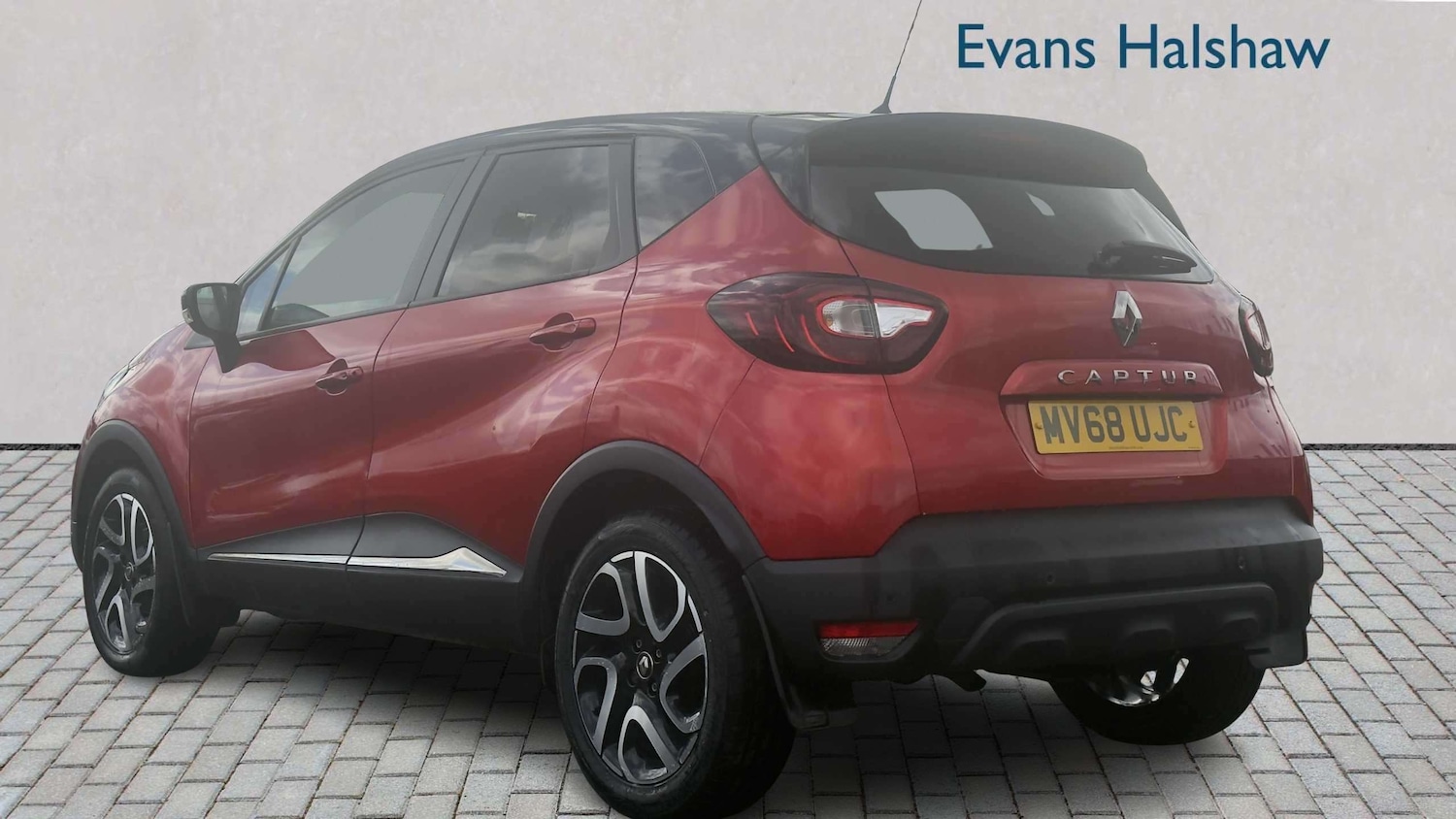 Used Renault Captur for sale - 77862493: Photo 5