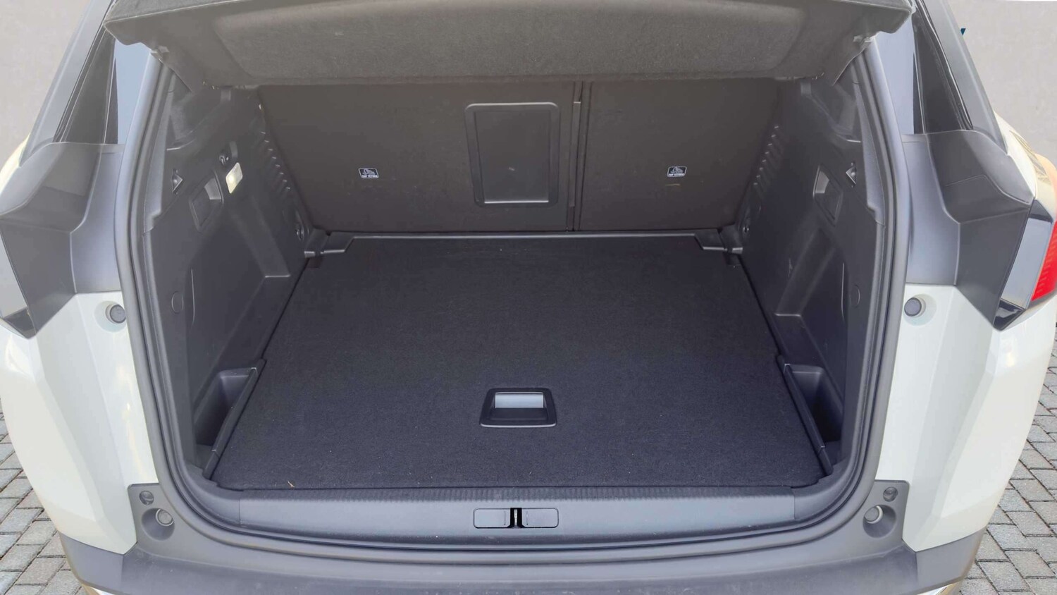 Used Peugeot 3008 2018 for sale - 77960617: Photo 13