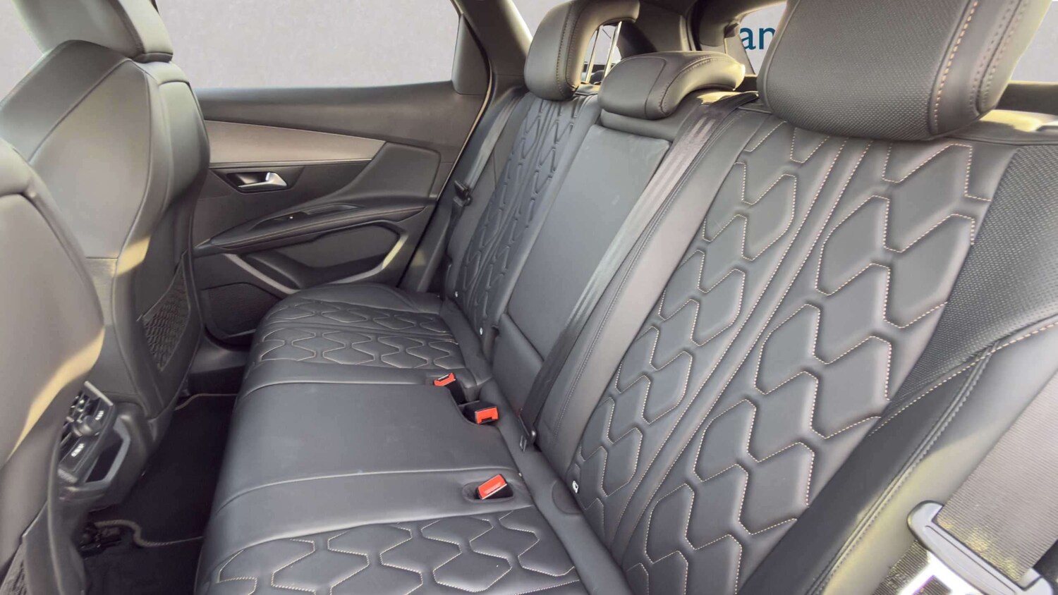 Used Peugeot 3008 2018 for sale - 77960617: Photo 15