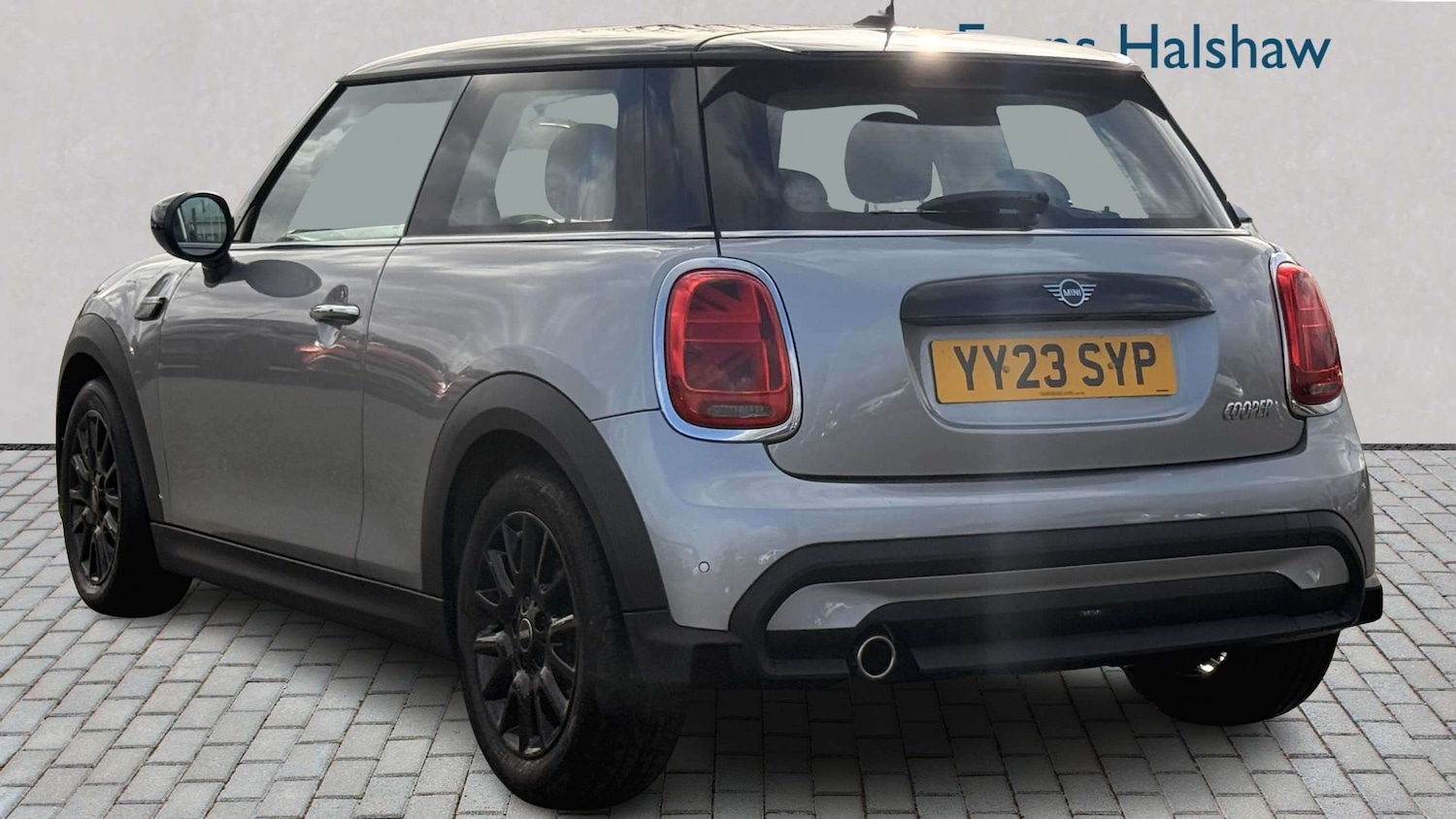 Used MINI Hatch 2023 for sale - 77858010: Photo 2