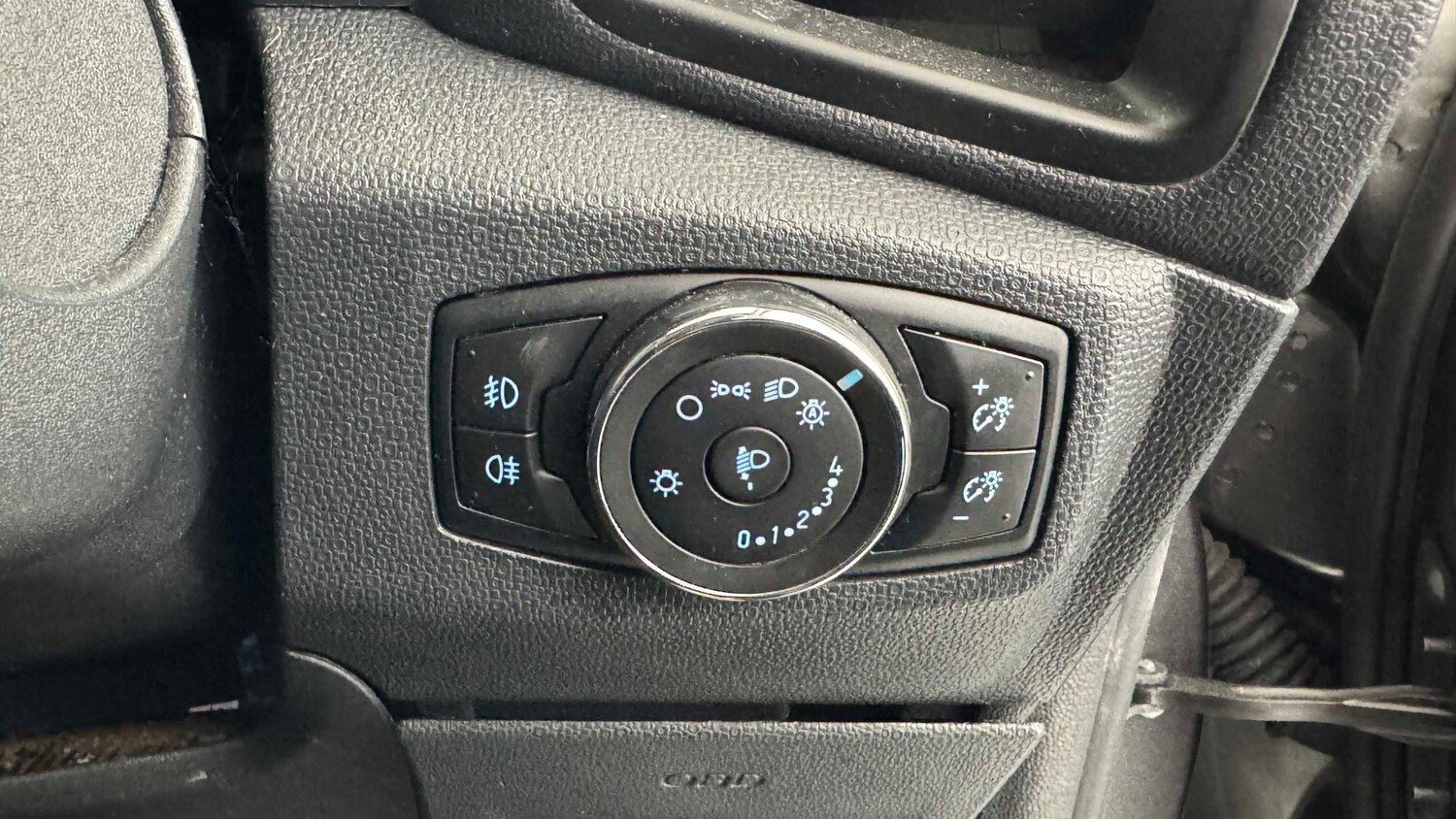 Used Ford Ecosport 2020 for sale - 77858576: Photo 31